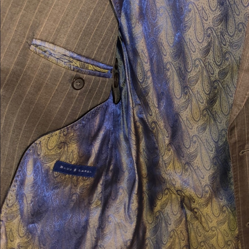 Custom Blazer - Picture 2 of 4